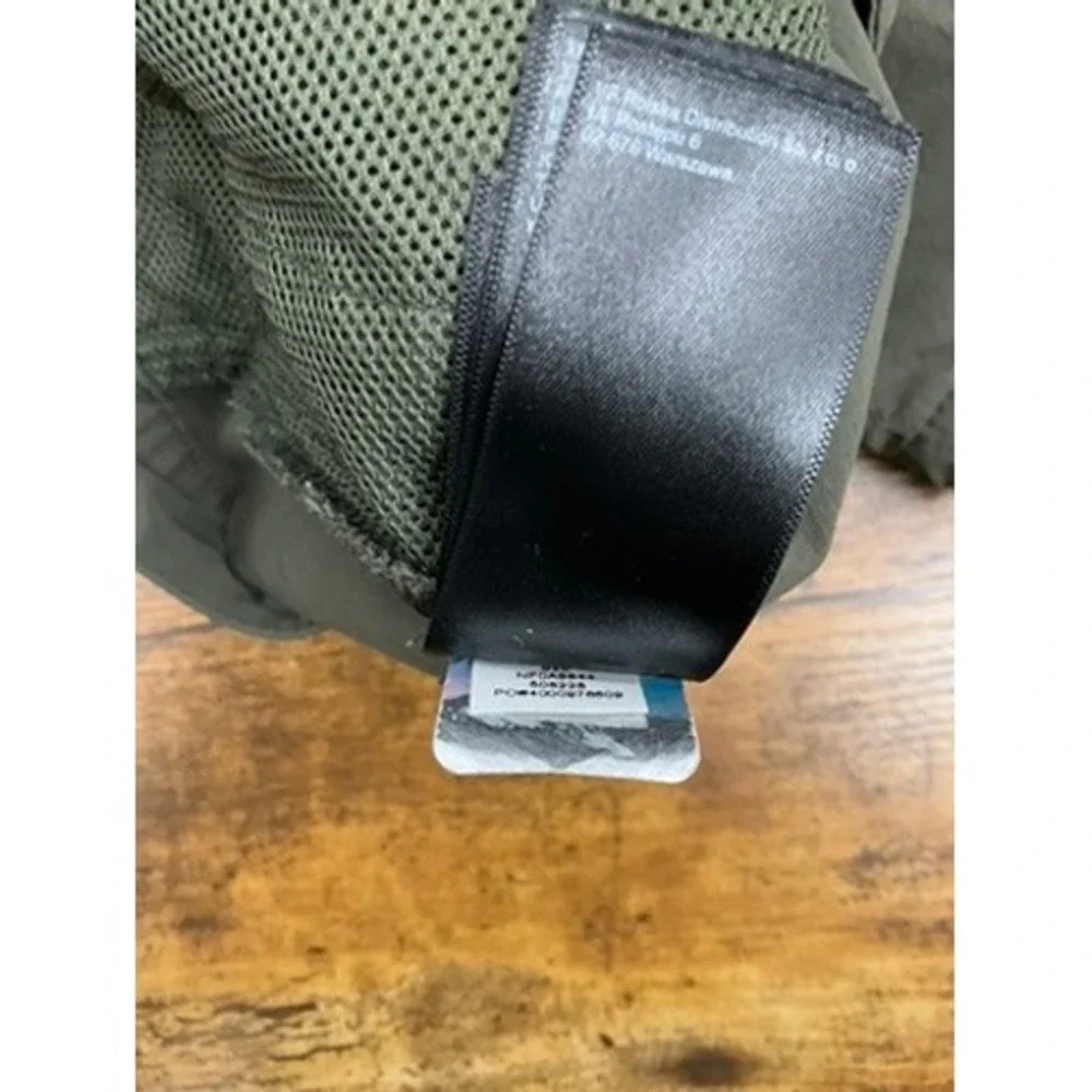 The North Face Mens khaki cargo shorts outdoor‎ hiking casual summer size 38